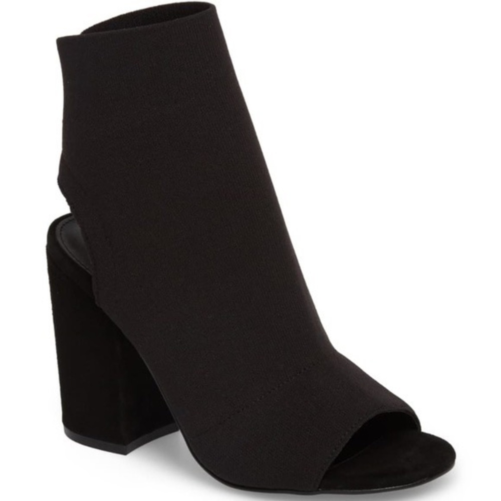 Steve Madden Black Ferris Booties—Size 7